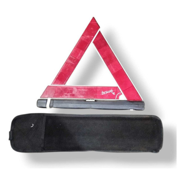 Triângulo Sinalização Segurança Volkswagen Golf 2003 Detalhe