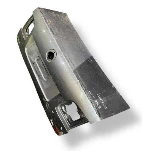 Tampa Traseira Sem Vidro Volkswagen Polo Sedan 2004 Detalhe