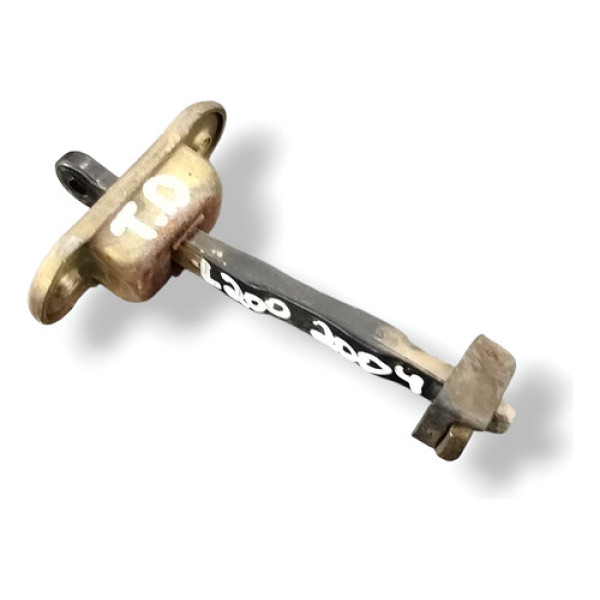 Limitador Porta Traseira Direita Mitsubishi L200 2004 2005