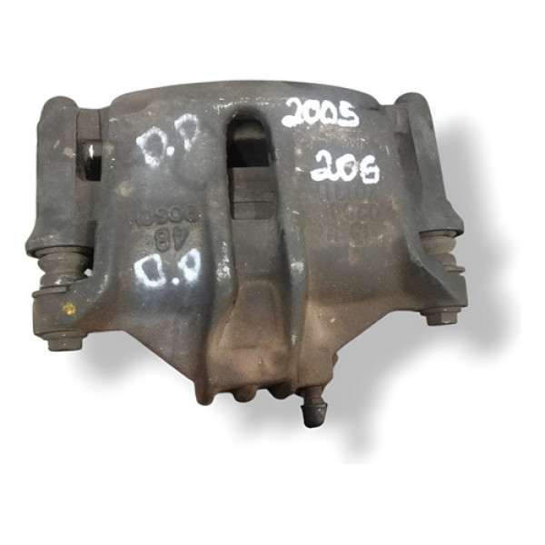 Pinça Dianteira Direita Peugeot 206 2005 2006 2007 A 2011