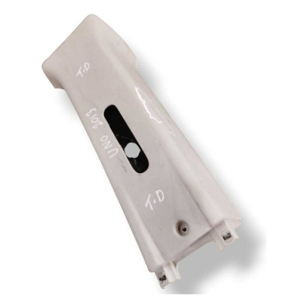 Acabamento Coluna Central Traseira Direita Uno 2013 Detalhe