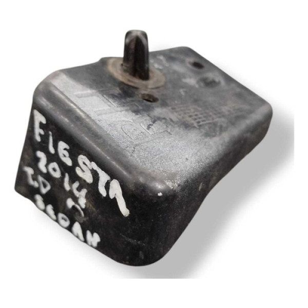 Suporte Parachoque Traseira Direita Ford Fiesta D2bb17e798aa