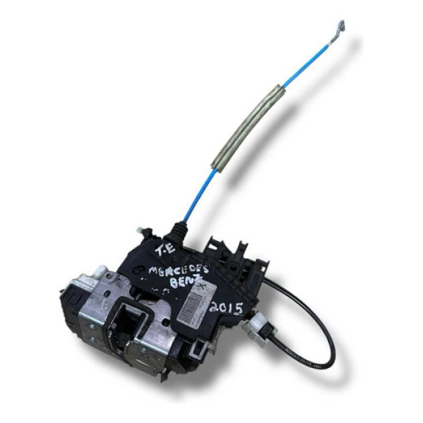 Fechadura Porta Trasei Esquerda Mercedes Cla200 2015 A071875