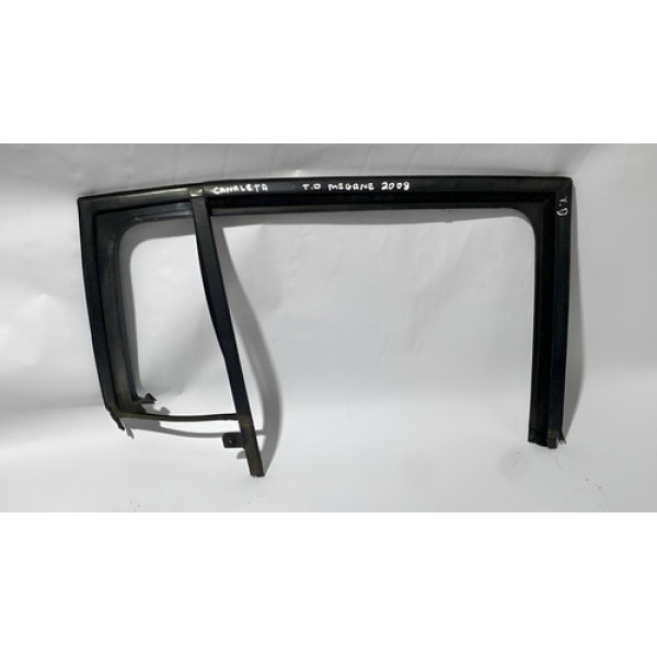 Canaleta Traseira Direita Renault Megane Gt Dyn 2.0 2008 Água