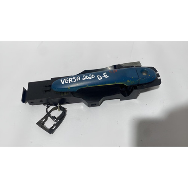 Maçaneta Externa Dianteira Esquerda Nissan Versa 1.6 2020 Dianteira