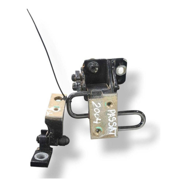 Dobradiça Porta Traseira Esquerda Vw Passat 2004 3b4833411d