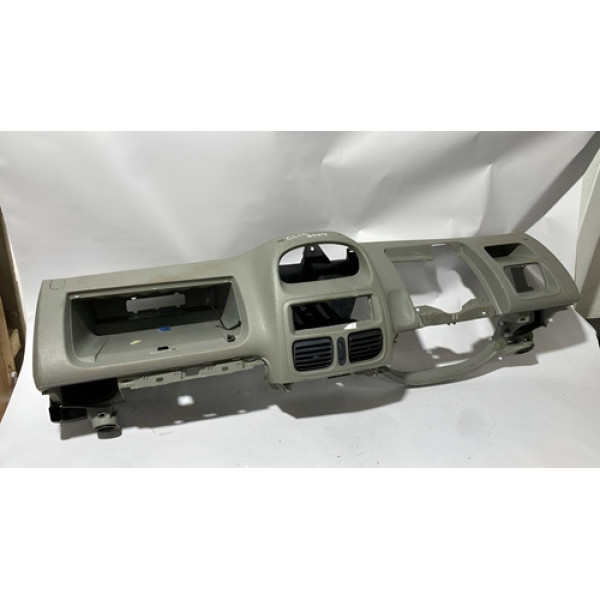 Painel Tabelier Renault Clio 2004 7700431678 Água Listras