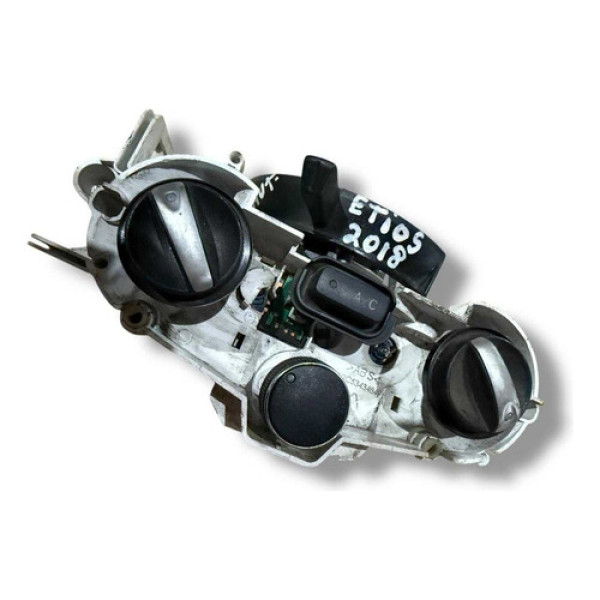 Comando Ar Condicionado Toyota Etios 2017/2018 A2c84833700