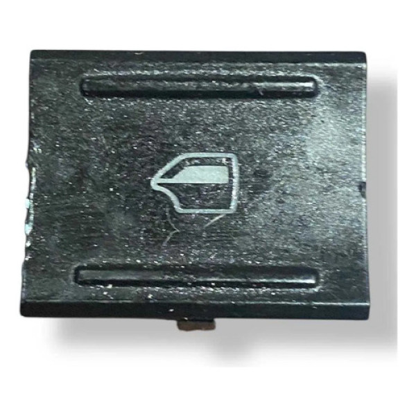 Botao Vidro Traseiro Direito Volkswagen Voyage 5u0959855