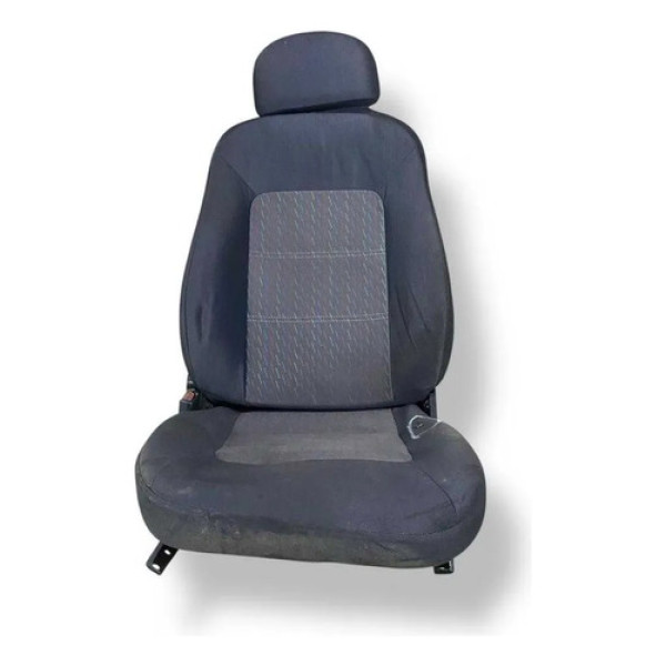 Banco Dianteiro Direito Gm Celta 2002 2003 2004 2005 Detalhe Preto