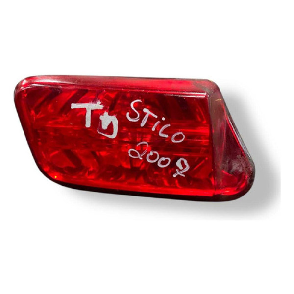 Lanterna Tampa Traseira Direita Fiat Stilo 2007 46786566 Direito/passageiro Vermelho