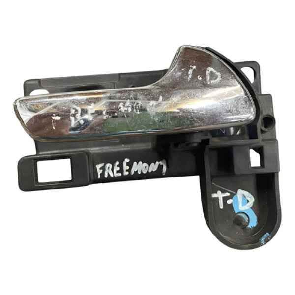 Maçaneta Interna Traseira Direita Fiat Freemont 2012 937072 Traseira