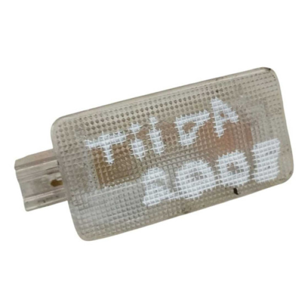 Luz Cortesia Porta Malas Nissan Tiida 1.8s 2008 2009 2010