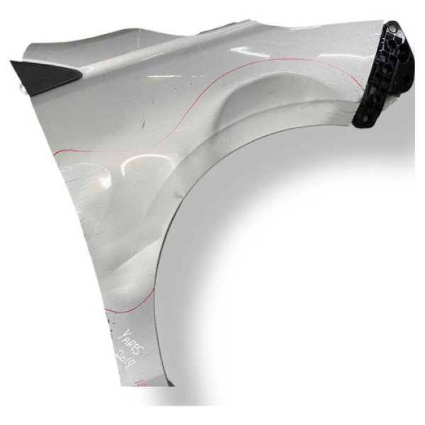 Paralama Lado Direito Com Detalhe Toyota Yaris 2019 2020