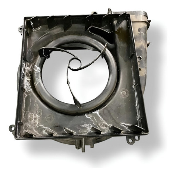 Defletor Ventoinha Honda Fit 1.4 2010 2011 2012 Detalhe