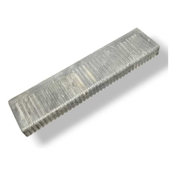 Soleira Porta Tras Direita Grand Cherokee 5.2 1997 55030746 Dourado