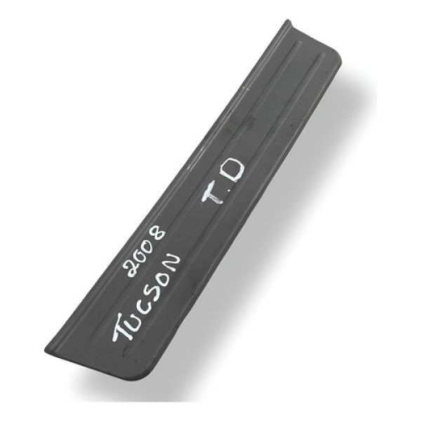 Soleira Porta Traseira Direita Tucson 2.0  2008  858882e000 Cinza