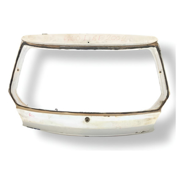 Tampa Traseira Sem Fechadura Fiat Palio Fire 2002 Detalhe