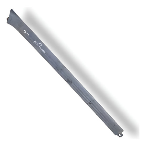 Soleira Porta Lado Direito Audi  A3 1.8 1997/1998 8l3853906 Cinza