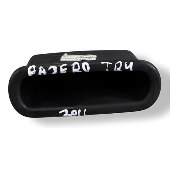 Puxador Porta Diant Direita Mitsubish Pajero 2011 Ca430654 Preto Dianteira