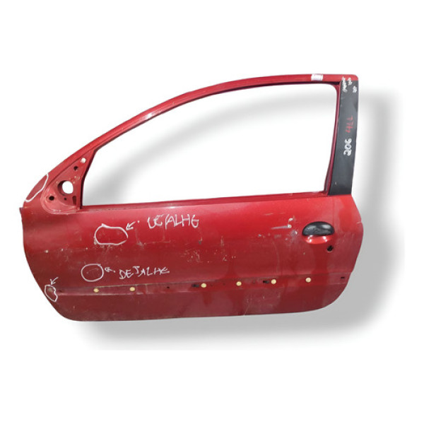 Porta Dianteira Esquerda Peugeot 206 2004 A 2006 Detalhes - Dianteira - Esquerda - Vermelho