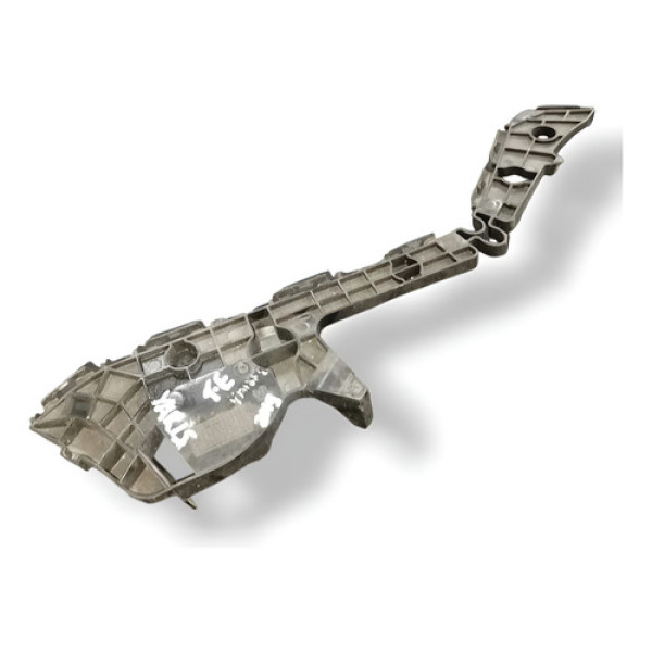 Guia Parachoque Tras Esquerdo Toyota Yaris 2019 525760d370