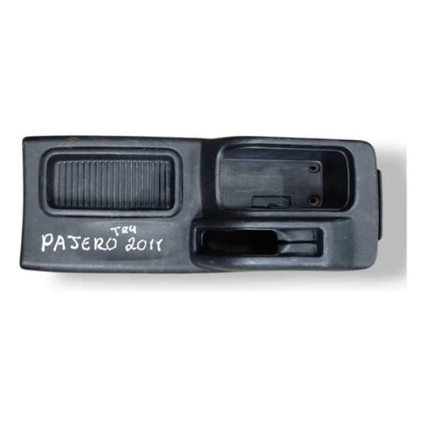 Console Freio Mão Mitsubishi Pajero Tr4  2011 2012 Mr506336