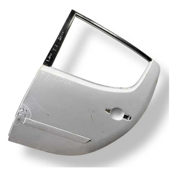 Porta Traseira Esquerda L200 Triton 3.2 - 2010/2011 Detalhe Traseira Esquerda Branco