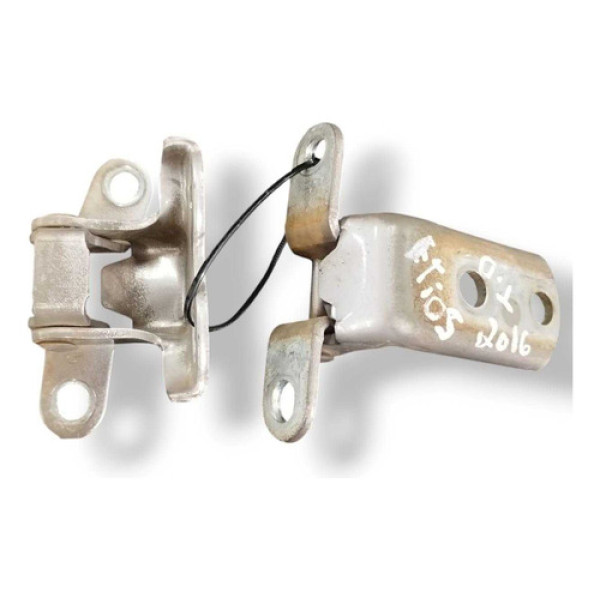 Par Dobradiças Porta Traseira Direita Toyota Etios 2016 2017