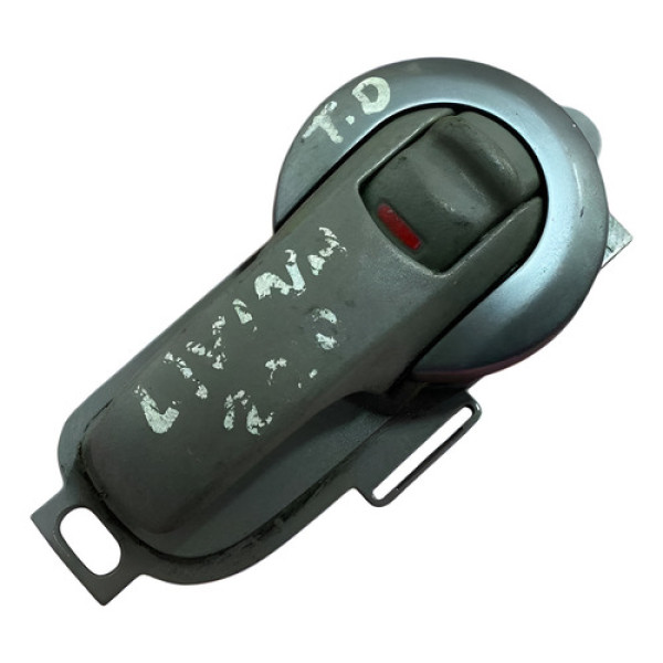 Maçaneta Interna Traseira Direita Livina/tiida 09/16 Traseira