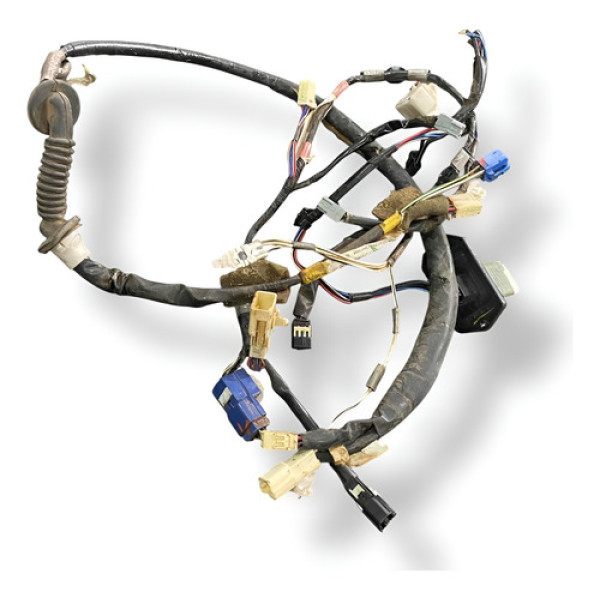 Chicote Tampa Traseira Toyota Fielder 2005 2006 8218402110