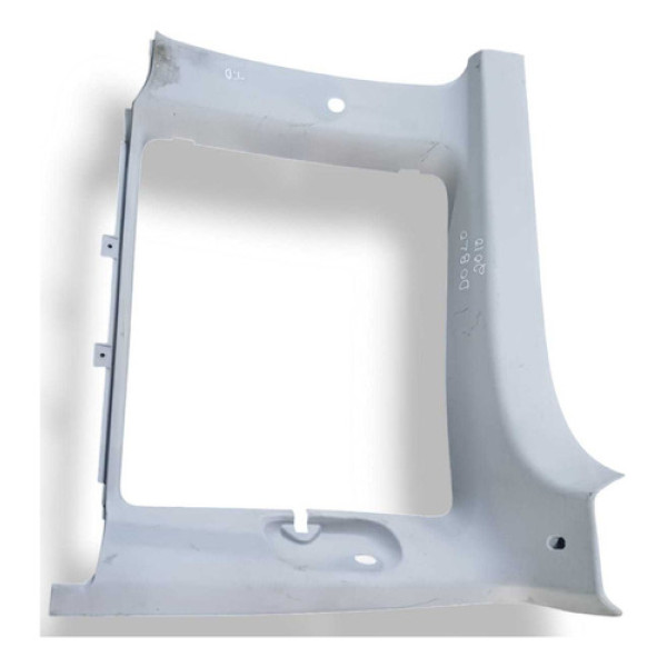 Moldura Coluna Traseira Direita Fiat Doblo 2013/17 100178877