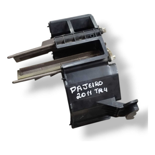 Caixa Ar Condicionado Mitsubishi  Pajero Tr4  2011 2012 2013