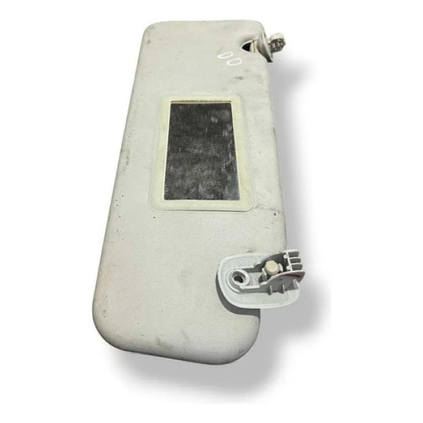 Quebra Sol Lado Direito Renault Sandero 2015 2016 8200636284