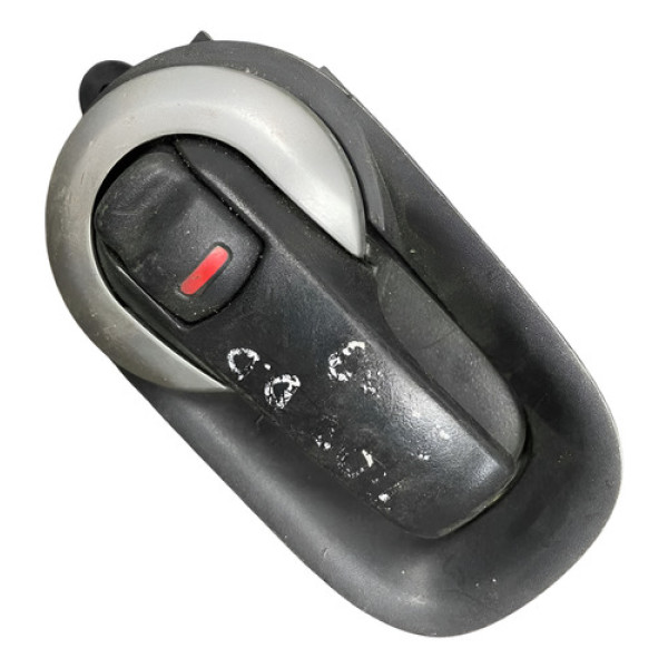 Maçaneta Interna Dianteira Esquerda Nissan Tiida 2010 2015 Dianteira