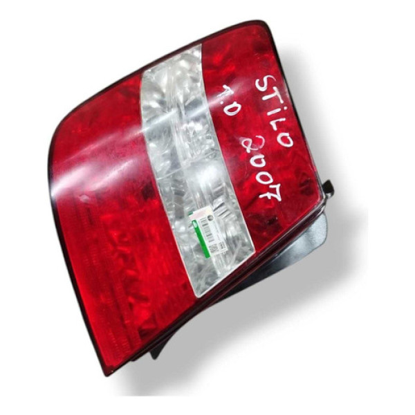 Lanterna Lado Direito  Fiat Stilo 2007 2008 2009 2010 2011 Direito/passageiro Vermelho