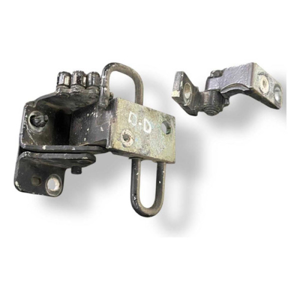 Dobradiça Porta Dianteira Direita Vw Polo 2008/12 600831412