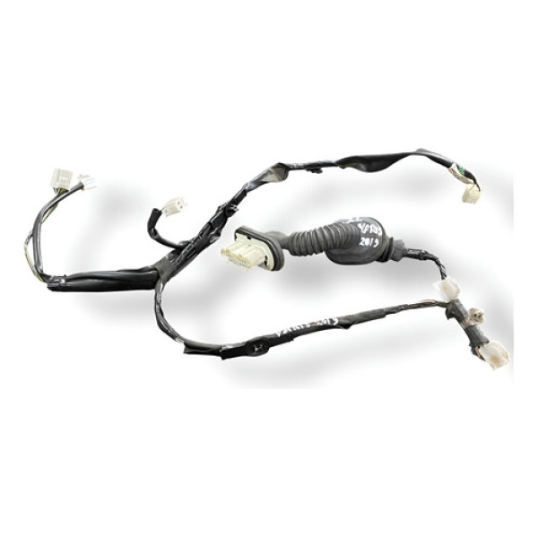 Chicote Porta Traseira Esquerda Toyota Yaris 2019 681wfv057