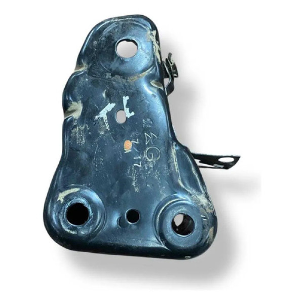 Suporte Eixo Traseiro Esquerdo Peugeot 2008 1.6 2017 Aut