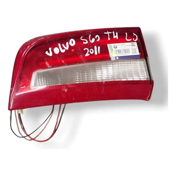 Lanterna Tampa Traseira Direita Volvo S10 T4 2011 30796272 - Vermelho