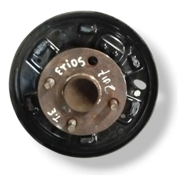 Cubo De Roda Traseiro Esquerdo Toyota Etios 2014 2015 2016