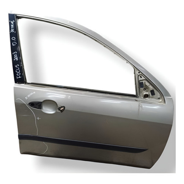 Porta Dianteira Direita Ford Focus  2002 2003 2004 C Detalhe Direita Prateado Dianteira