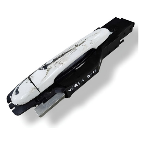 Maçaneta Externa Traseira Esquerda Nissan Versa 1.6 S 2020 Branco Traseira