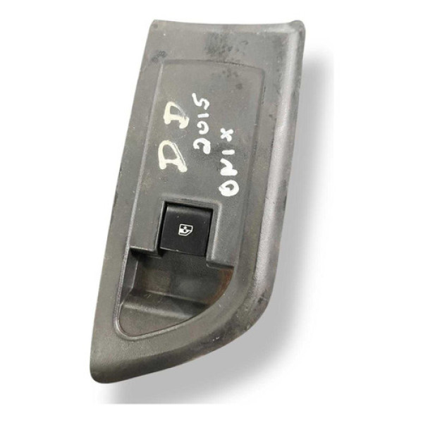 Botão Comando Vidro Dianteiro Direito Gm Onix 2015 92221585
