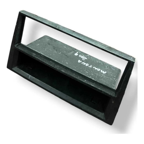 Moldura Painel Porta Treco Radio Chevrolet Montana 2004/2009