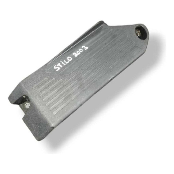 Soleira Descanso Pé Fiat Stilo 2003 2004 2005 2006 46771047 Vermelho