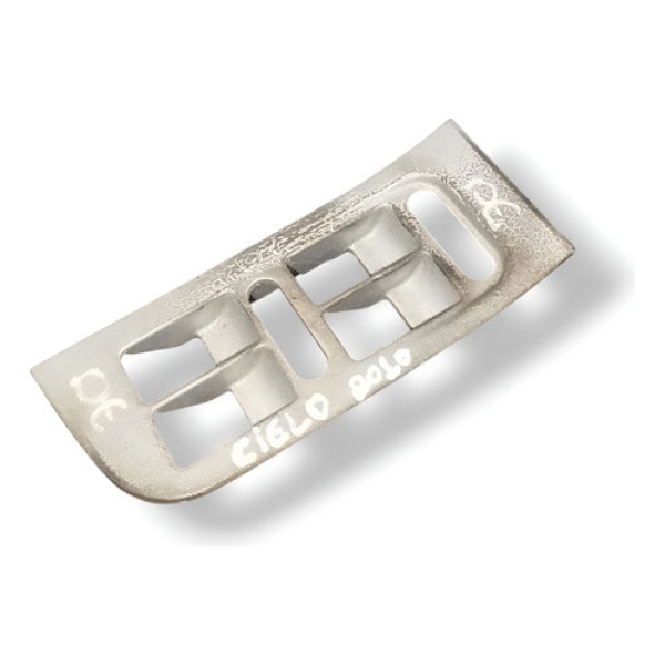 Moldura Botao Vidro Dianteira Esquerda Chery Cielo 3746030