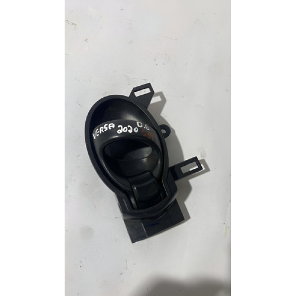 Maçaneta Interna Dianteira Esquerda Nissan Versa 1.6 2020 Dianteira