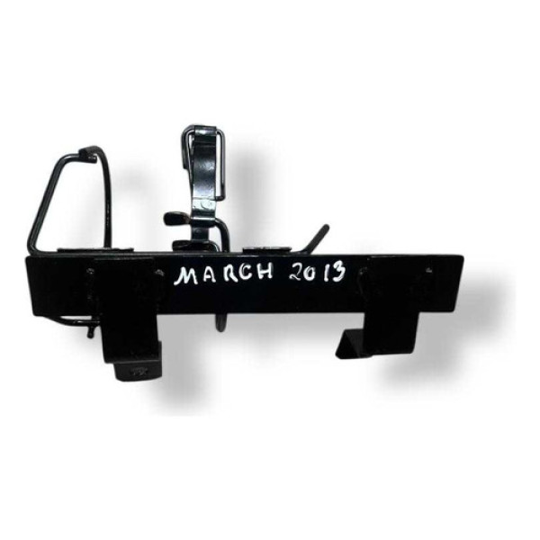 Suporte Extintor Nissan March  1.6  2013 2014 2015 2016 