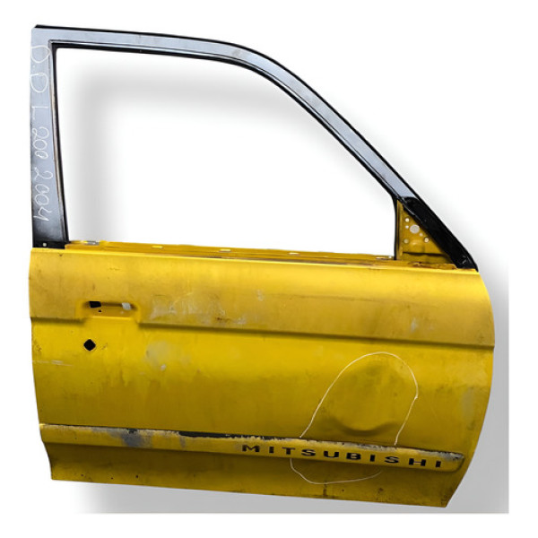 Porta Dianteira Direita Mitsubishi L200 2004 2005 Detalhe - Dianteira - Direita - Amarelo